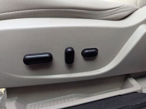 Used 2014 Ford Escape Titanium w/ Equipment Group 401A image 17