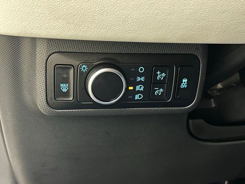 Used 2023 Ford Mustang Mach-E Premium image 26