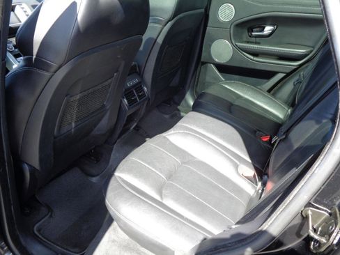 Used 2016 Land Rover Range Rover Evoque SE image 6