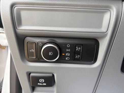 Used 2023 Ford F150 XLT AWD/4WD image 19