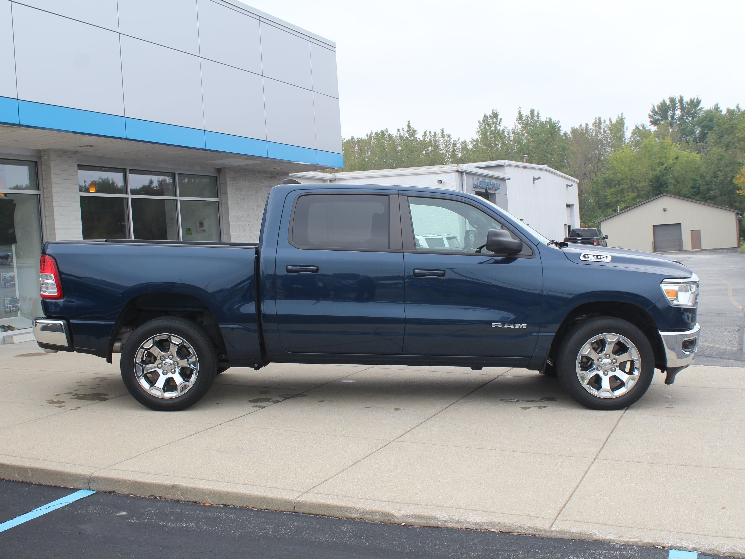 Used 2022 RAM 1500 Big Horn AWD/4WD image 6