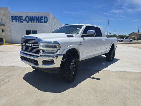 Used 2019 RAM 2500 Laramie AWD/4WD image 7