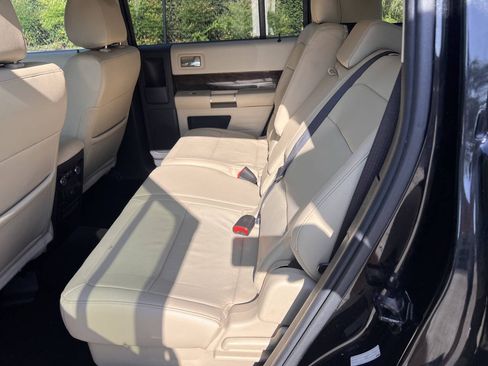 Used 2014 Ford Flex Limited FWD image 10
