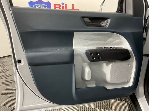 New 2026 Ford Maverick XLT w/ XLT Luxury Package FWD image 12