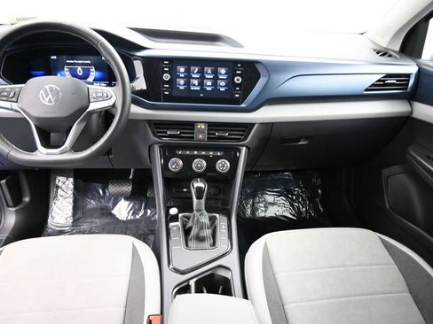 Used 2023 Volkswagen Taos SE w/ Panoramic Sunroof Package FWD image 26