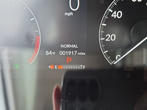 Certified 2025 Honda HR-V LX image 26