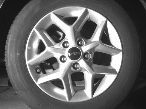 Used 2025 Kia Soul LX w/ LX Technology Package FWD image 15
