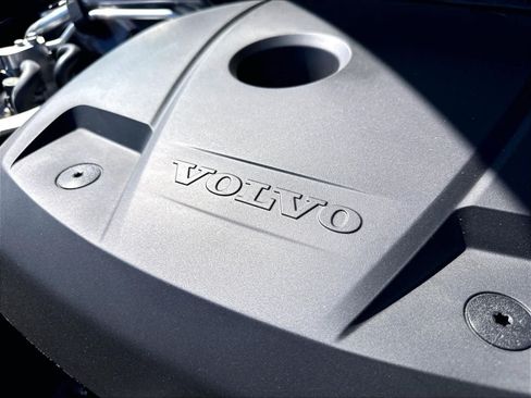 New 2026 Volvo XC90 T8 Ultra w/ Protection Package Premier AWD/4WD image 33