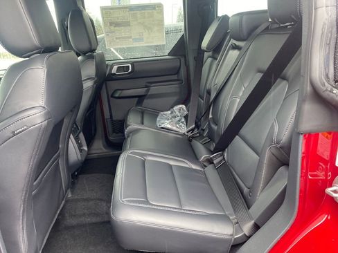 New 2026 Ford Bronco Outer Banks w/ Sasquatch Package AWD/4WD image 15