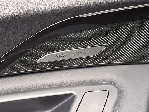 Certified 2025 Audi Q5 Premium Plus w/ Premium Plus image 26