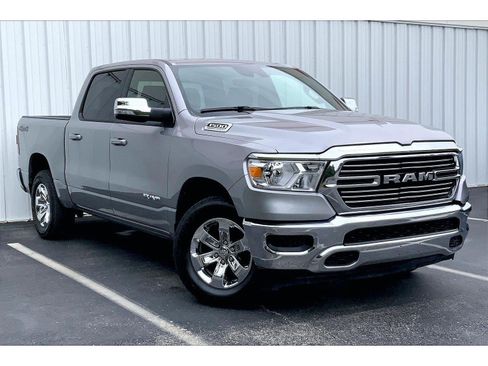 Used 2024 RAM 1500 Laramie AWD/4WD image 2