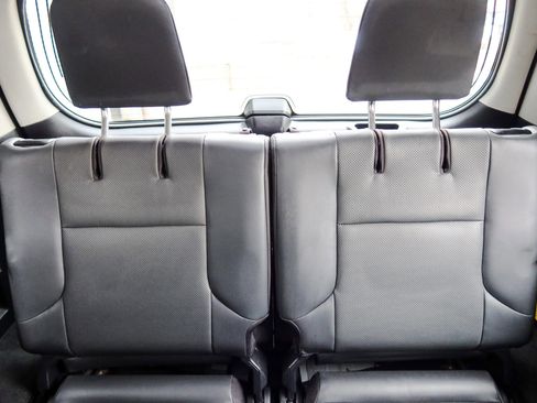 Used 2015 Lexus GX 460 w/ Navigation Package image 24