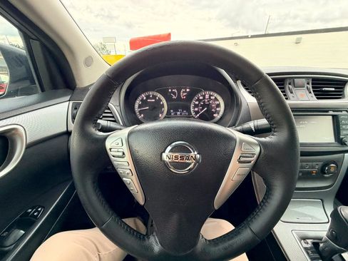 Used 2014 Nissan Sentra SR w/ SR Driver Package FWD image 19