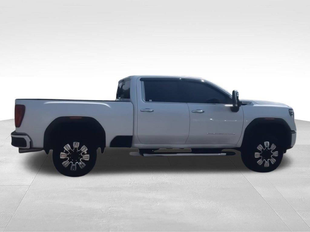 Used 2024 GMC Sierra 2500 Denali w/ Denali Reserve Package AWD/4WD image 9