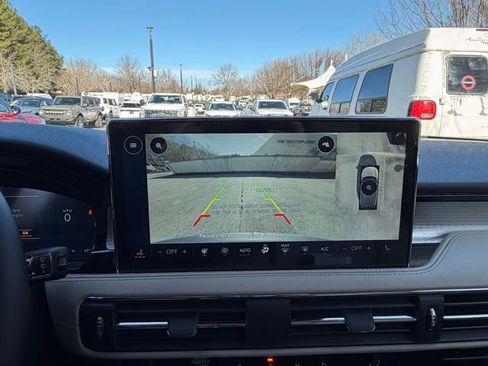 New 2026 Lincoln Corsair Premiere image 16