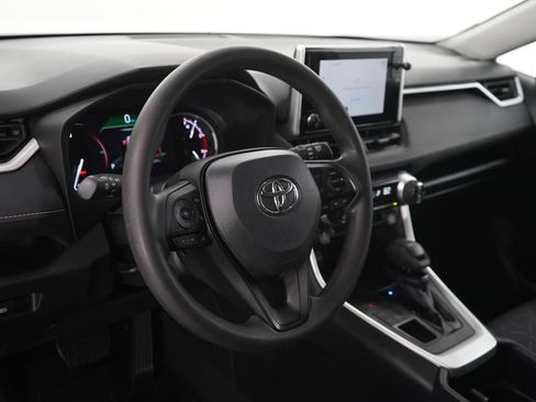 Used 2024 Toyota RAV4 XLE image 19