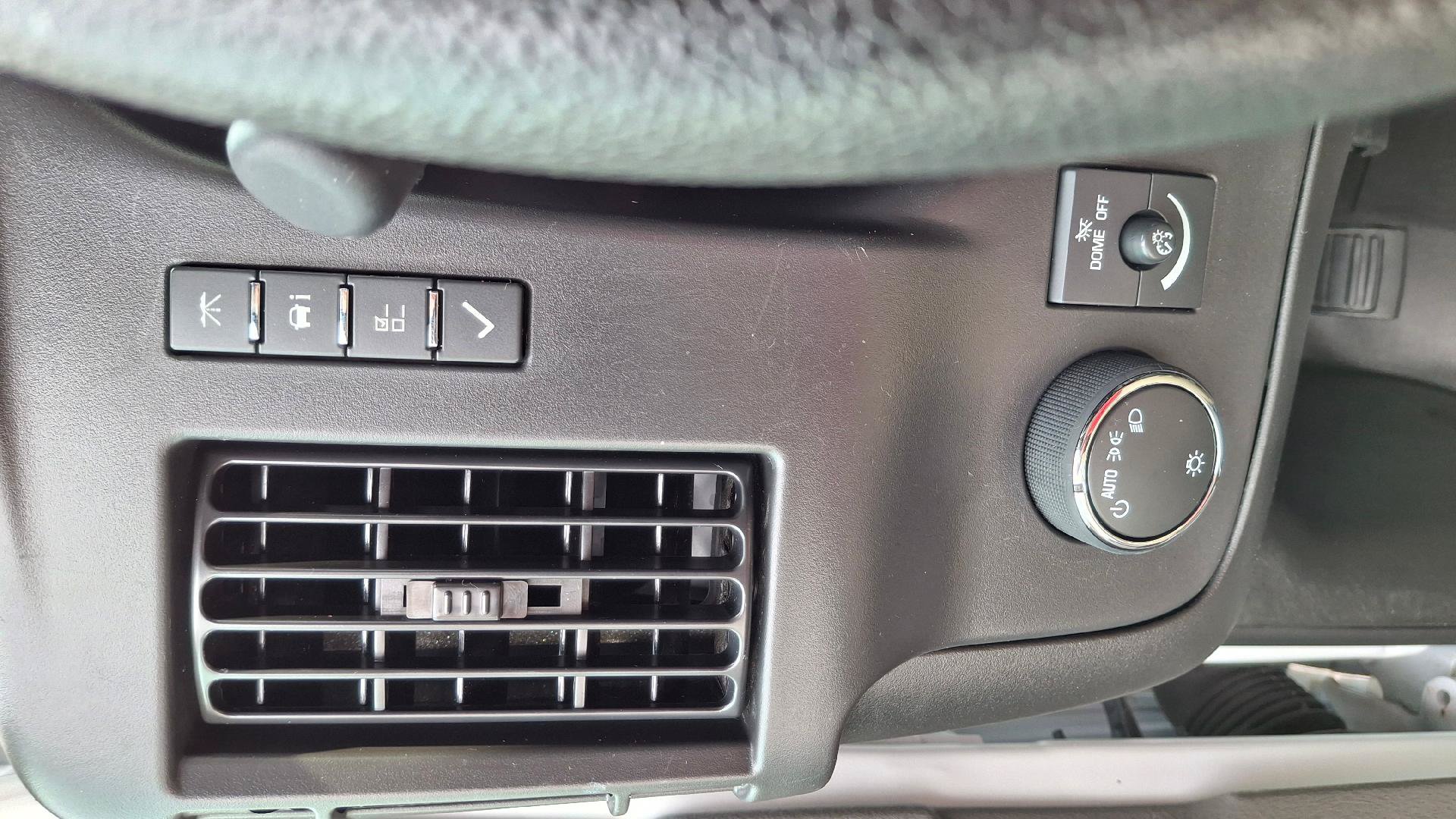 Used 2025 GMC Savana 2500 w/ Driver Convenience Package RWD image 10