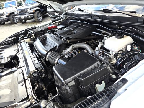 Used 2023 Nissan Frontier PRO-4X w/ Pro Convenience Package image 21