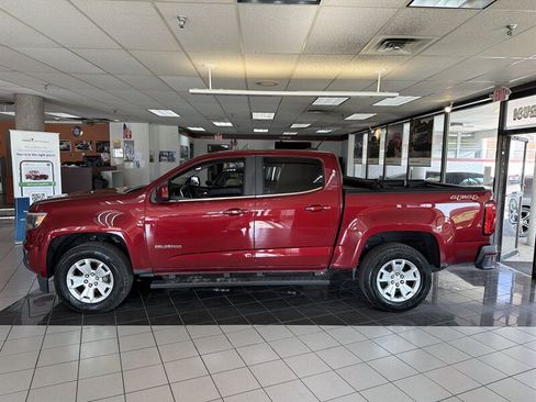 Used 2018 Chevrolet Colorado LT w/ LT Convenience Package AWD/4WD image 2