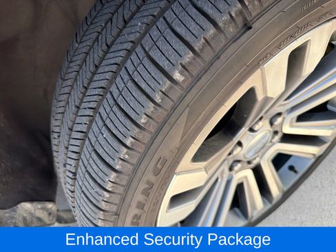 Used 2017 GMC Yukon Denali w/ Open Road Package AWD/4WD image 6
