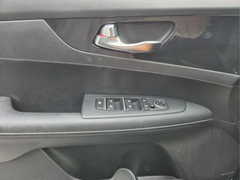 Used 2024 Kia Forte GT-Line w/ GT-Line Premium Package FWD image 18