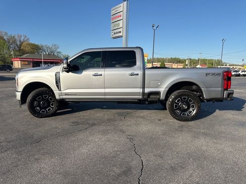 Used 2024 Ford F250 Platinum AWD/4WD image 8