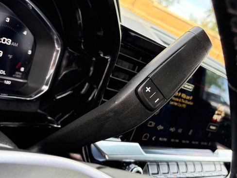 Used 2024 GMC Sierra 1500 SLT AWD/4WD image 27