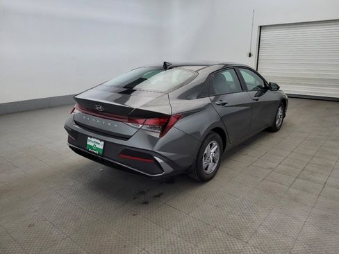 Used 2024 Hyundai Elantra SE image 9