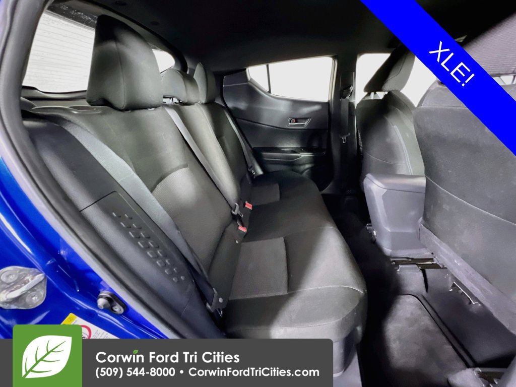 Used 2019 Toyota C-HR XLE FWD image 15
