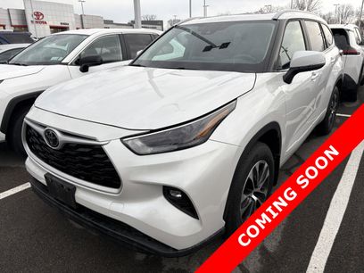 Used 2025 Toyota Highlander XLE