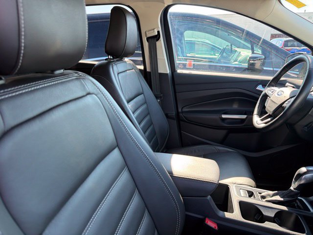Used 2019 Ford Escape Titanium AWD/4WD image 18