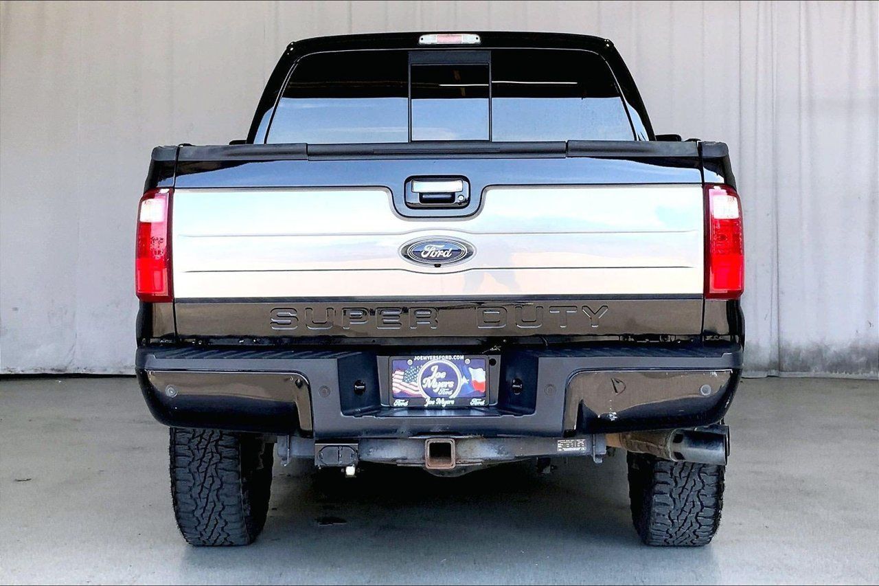 Used 2016 Ford F250 Platinum w/ FX4 Off-Road Package AWD/4WD image 3