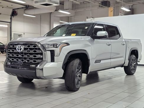 Used 2023 Toyota Tundra Platinum image 16