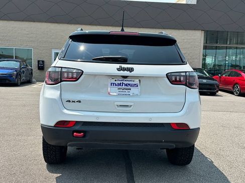 Used 2025 Jeep Compass Trailhawk AWD/4WD image 5