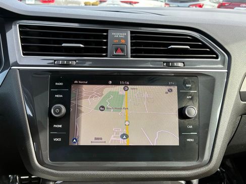 Used 2021 Volkswagen Tiguan SEL Premium R-Line image 30