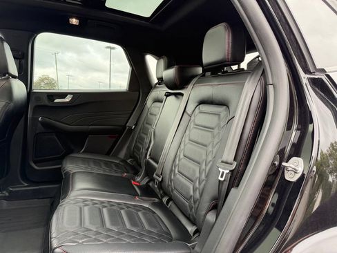 Used 2024 Ford Escape ST-Line Elite w/ Premium Technology Package AWD/4WD image 26
