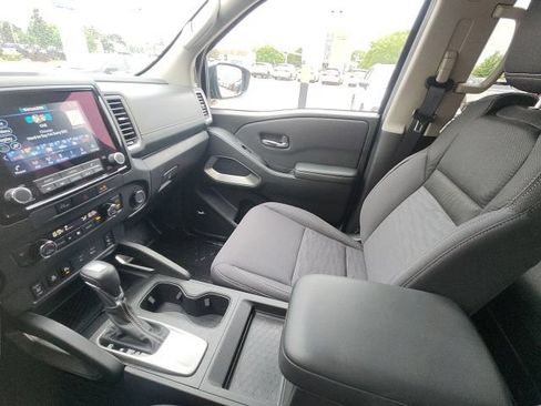 Used 2024 Nissan Frontier SV w/ SV Convenience Package AWD/4WD image 22