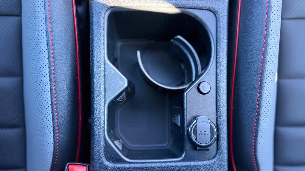 Used 2024 Volkswagen GTI SE FWD image 18