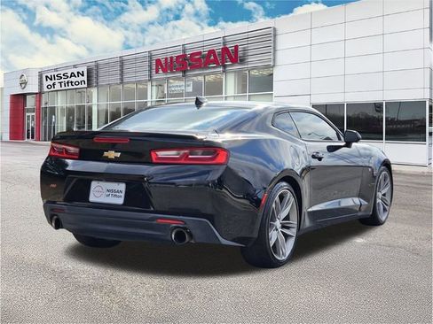 Used 2018 Chevrolet Camaro LT w/ RS Package image 4