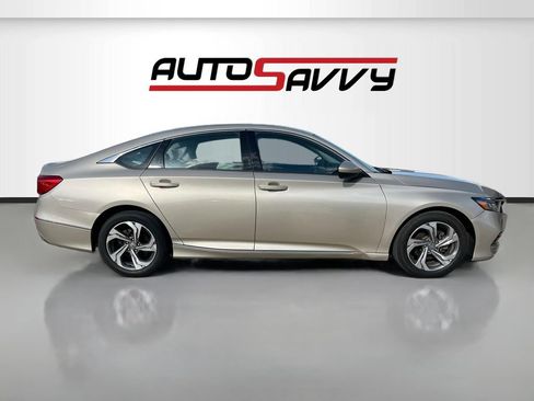 Used 2020 Honda Accord EX image 8