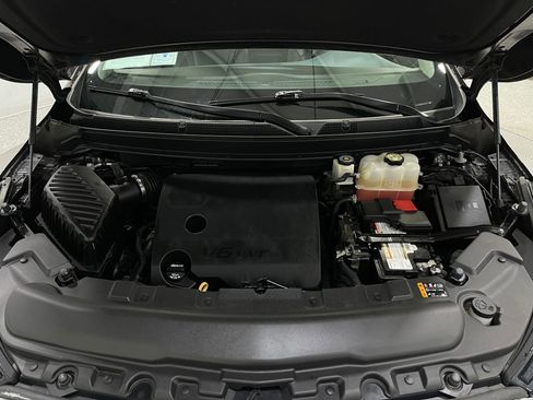 Used 2019 Buick Enclave Premium w/ Experience Buick Package image 29