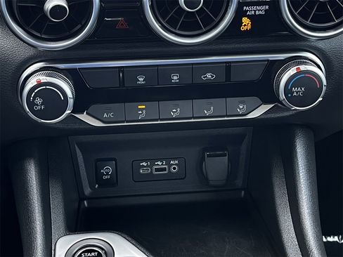 Used 2024 Nissan Sentra SV image 18