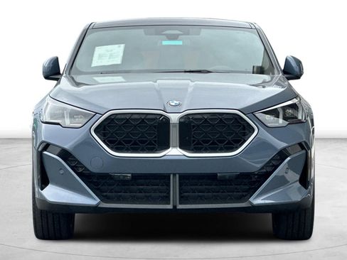 Used 2025 BMW X2 xDrive28i w/ Premium Package AWD/4WD image 10