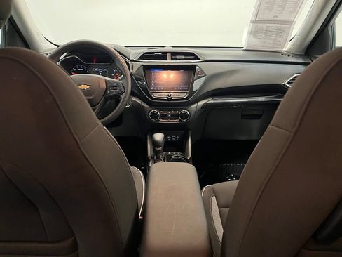 Used 2023 Chevrolet TrailBlazer LT w/ Convenience Package AWD/4WD image 17