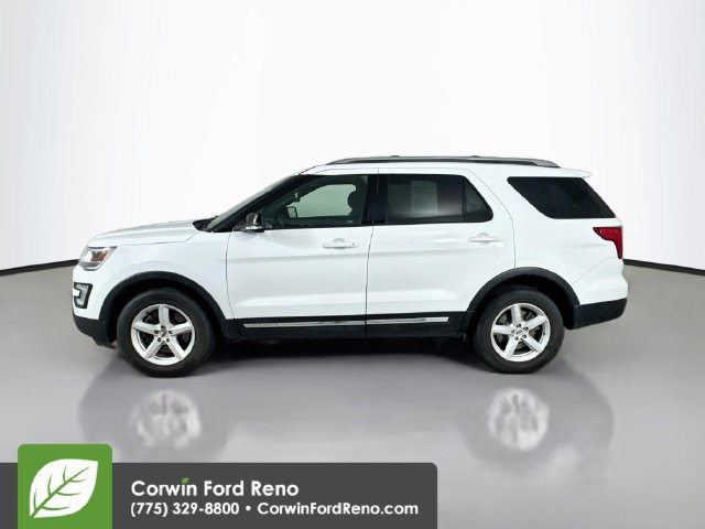 Used 2017 Ford Explorer XLT AWD/4WD image 4