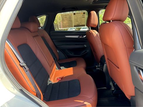 Used 2025 MAZDA CX-5 Carbon Edition image 12