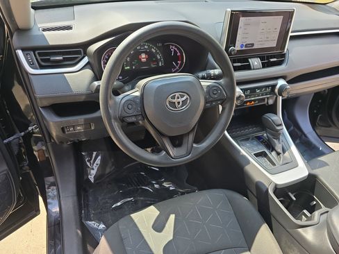Used 2023 Toyota RAV4 XLE image 17