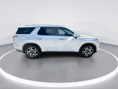 Used 2024 Hyundai Palisade Limited AWD/4WD image 9