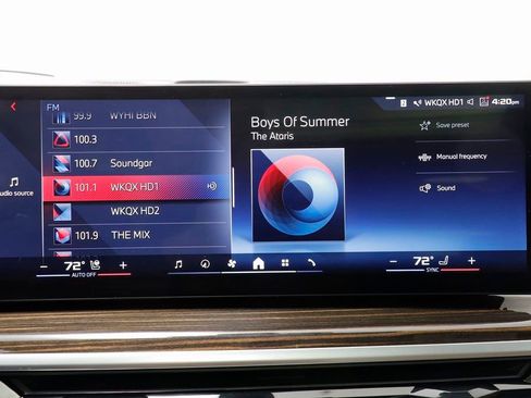 Used 2025 BMW X7 M60i image 10