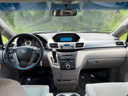 Used 2011 Honda Odyssey EX image 23